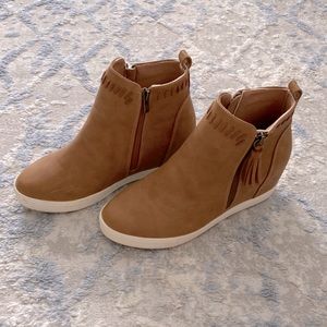 Faux leather Ccocci Wedge booties